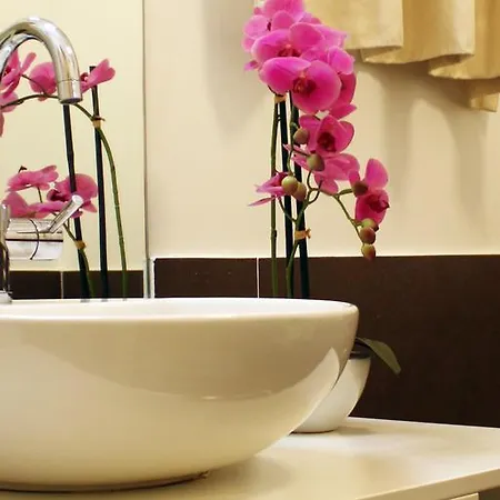 Ξενοδοχείο με διαμερίσματα Trevi 2*