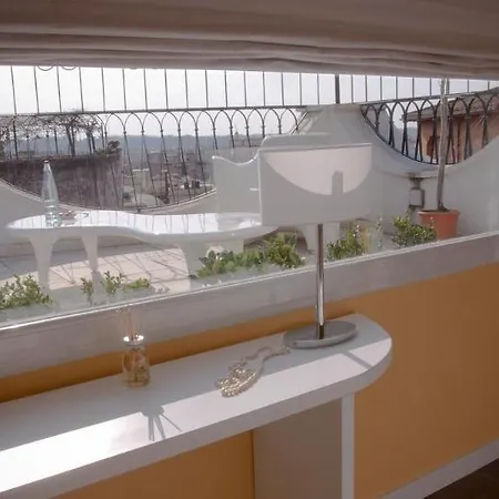 Trevi Ξενοδοχείο με διαμερίσματα 2*