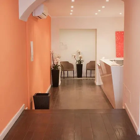 Lägenhetshotell Trevi 2*