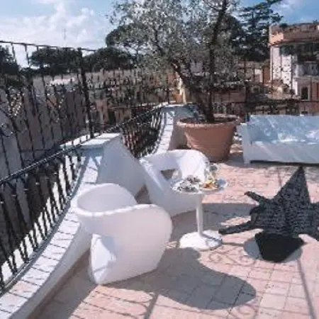 Lägenhetshotell Trevi 2*