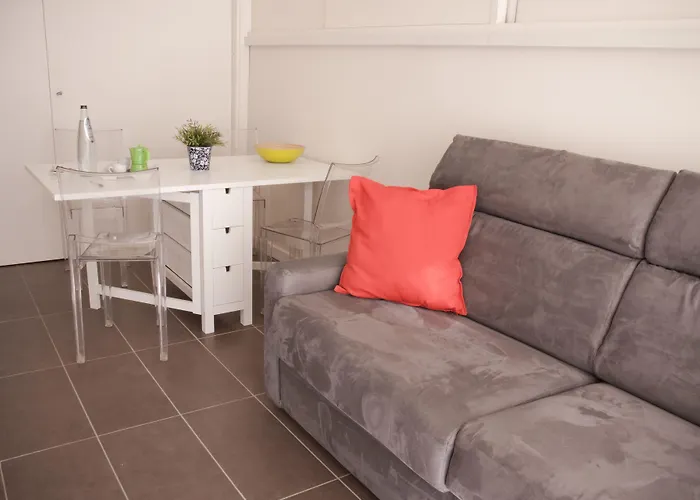 Trevi Lägenhetshotell 2*