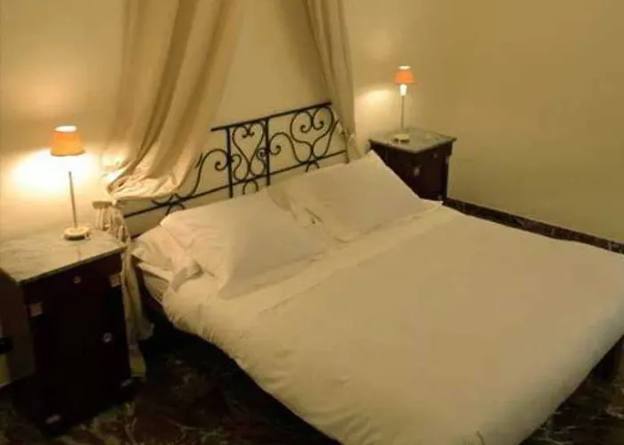 Trevi Lägenhetshotell 2*