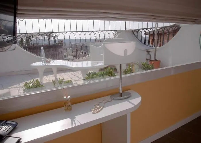 Trevi Lägenhetshotell 2*