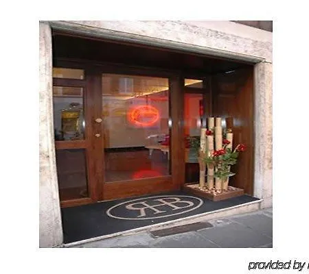 Trevi Lägenhetshotell